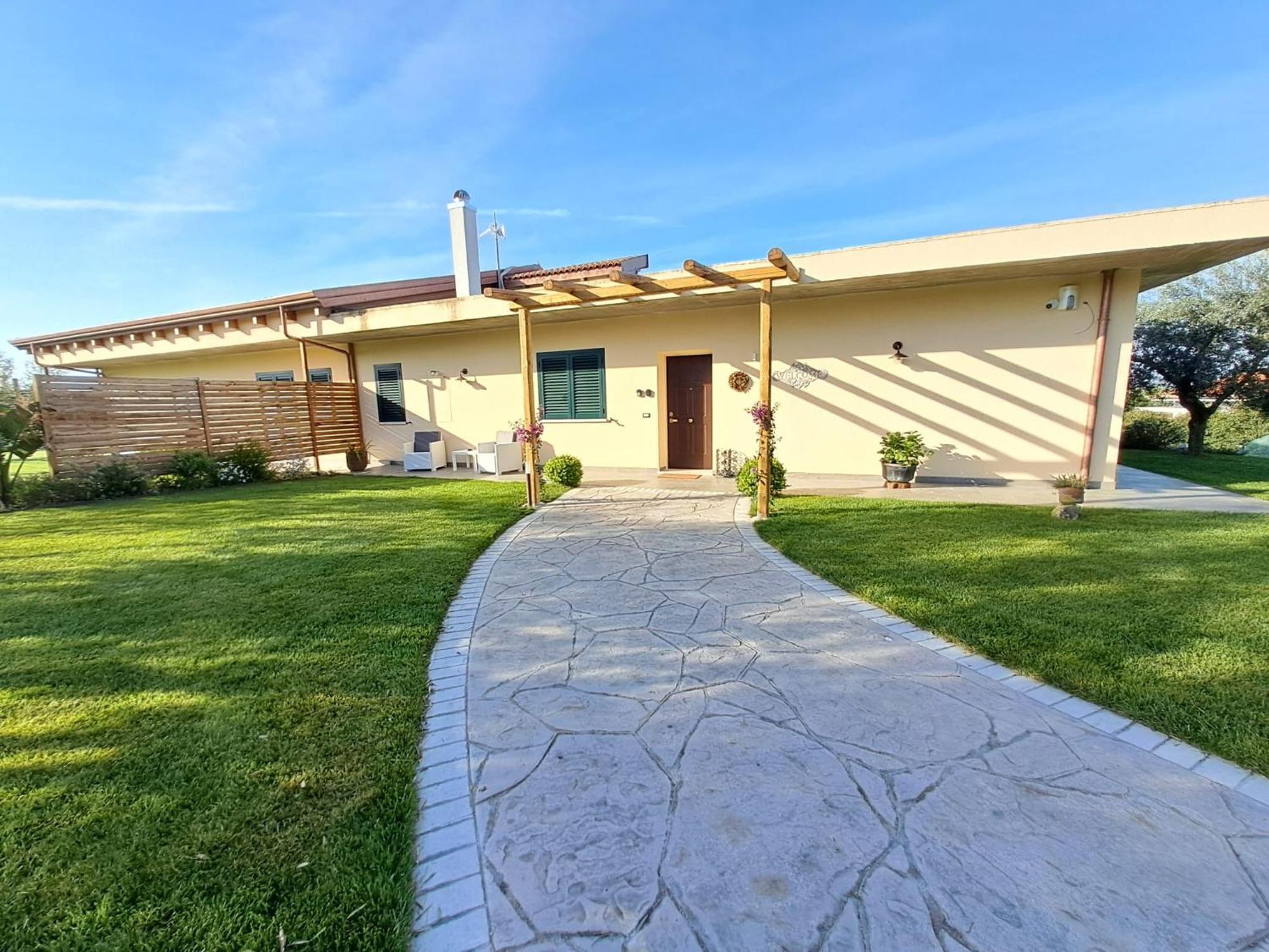 La Campagna Di Peppe E Tullia Bed & Breakfast Formia Exterior photo