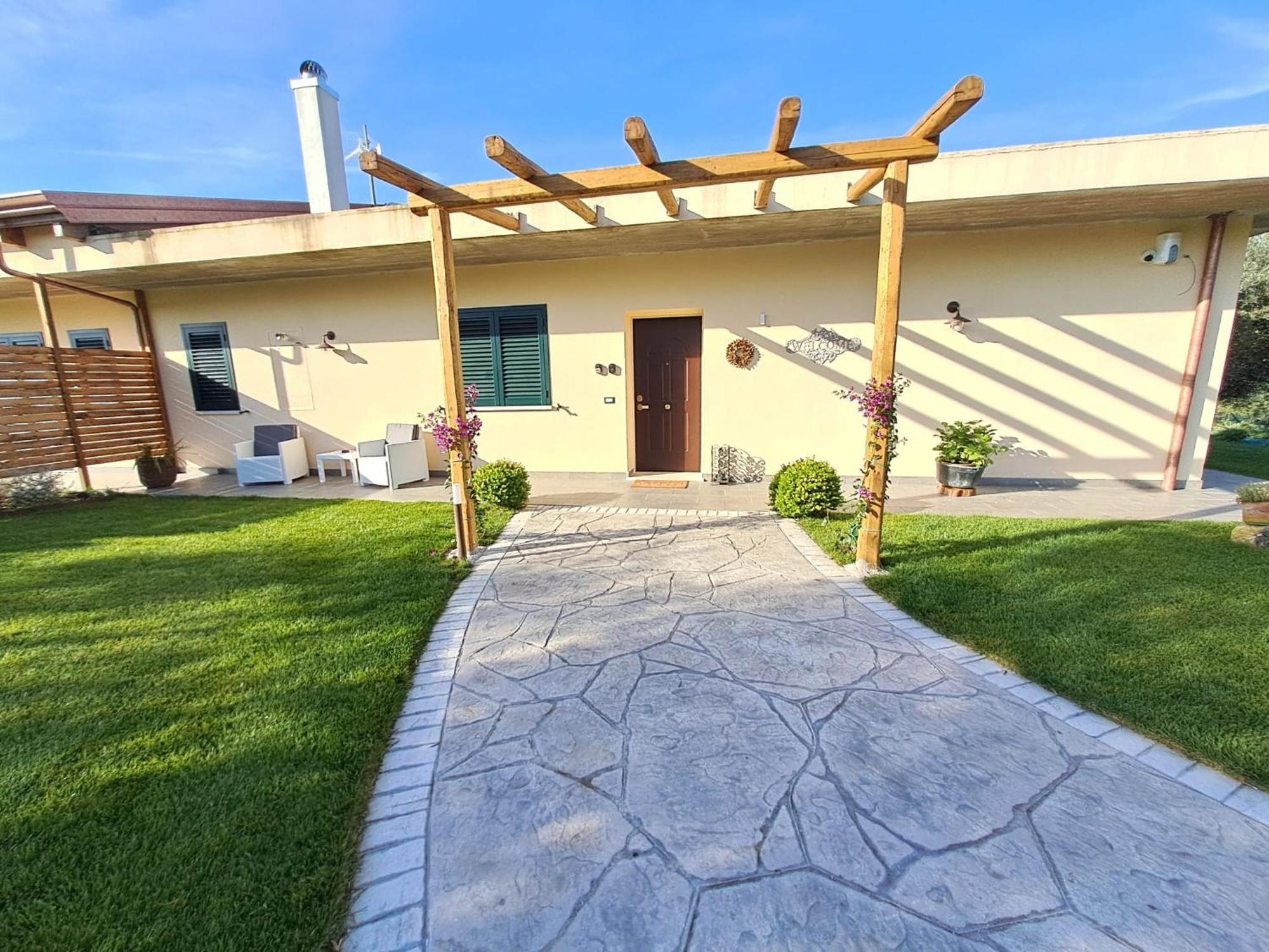 La Campagna Di Peppe E Tullia Bed & Breakfast Formia Exterior photo