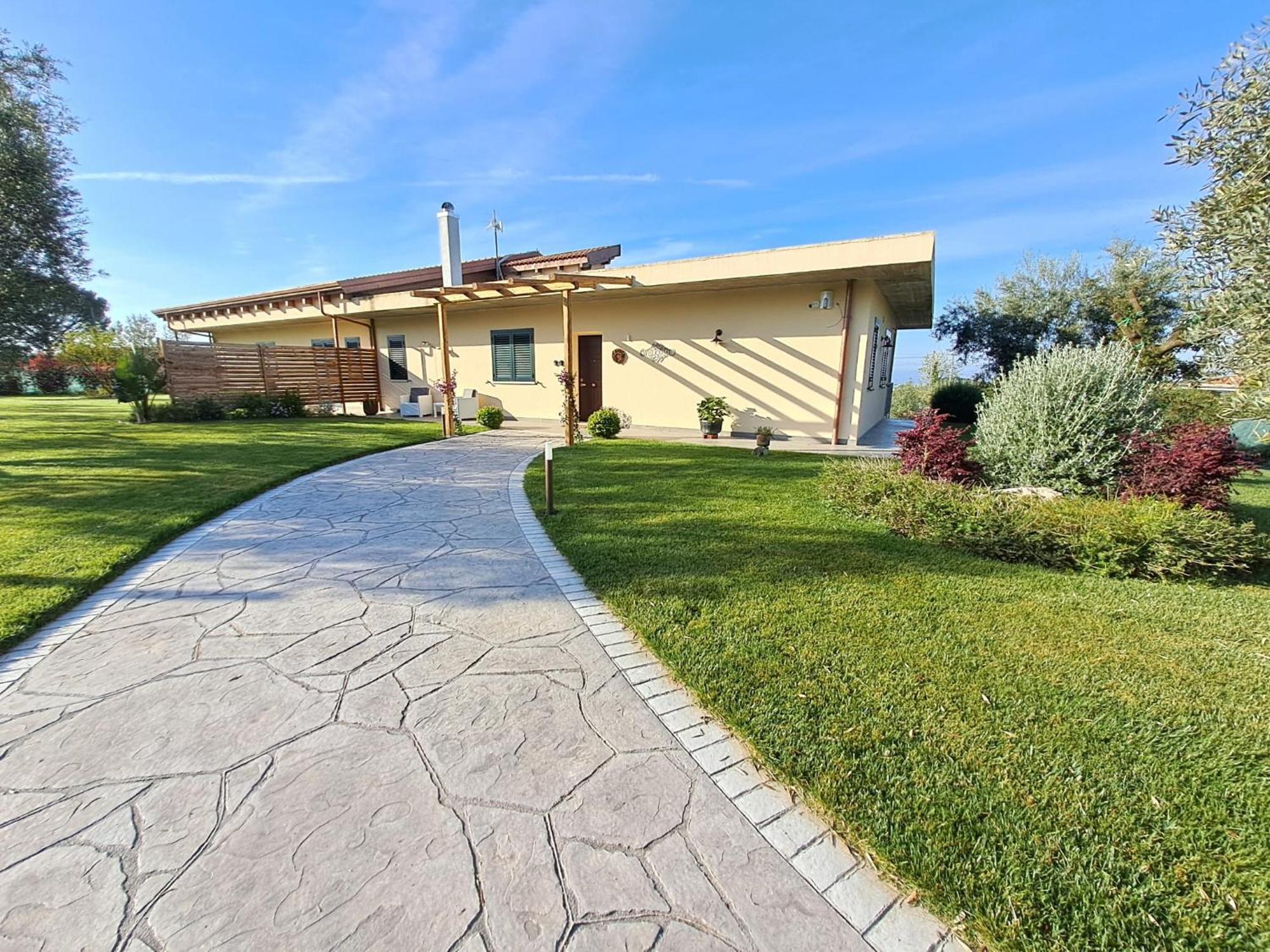 La Campagna Di Peppe E Tullia Bed & Breakfast Formia Exterior photo